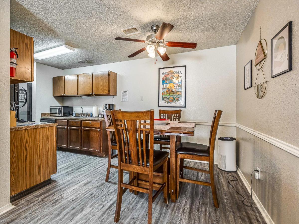 Ou Boomer, Pool, Gym, Hi Speed Wifi, One Mile To Ou & Stadium! Norman Exterior photo